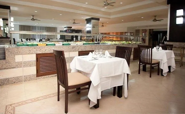 Hotel Riu Naiboa Пунта-Кана