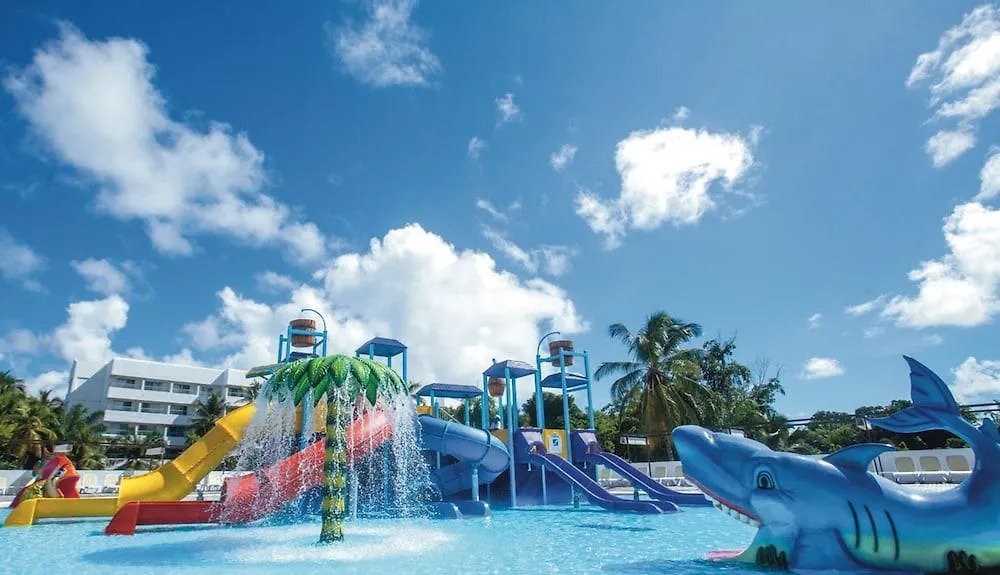 Hotel Riu Naiboa Punta Cana